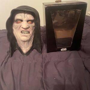 Star Wars: Emperor Palpatine Deluxe Mask, limited edition
